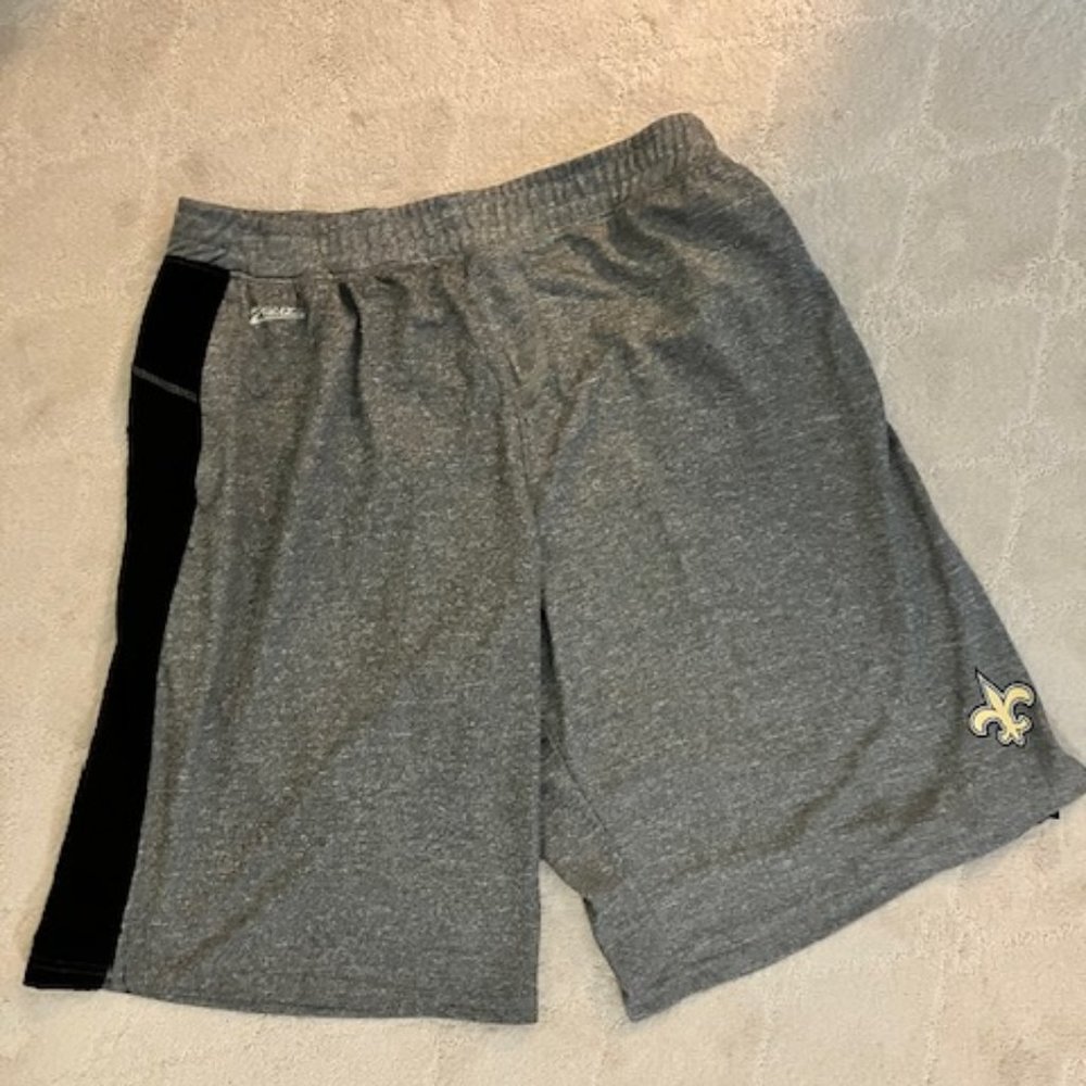 NWT! Size XL - New Orleans Saints Men's Shorts - By NFL TEAM APPAREL